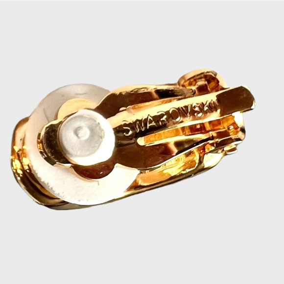 Swarovski NWT Clip Earrings Pave’ Crystals on Gold Tone Setting - Picture 12 of 12